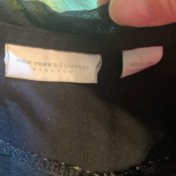 New York and Co black top - Picture 2 of 2